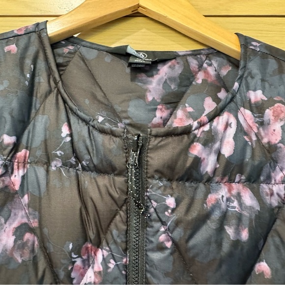 Volcom  Floral Iris Black Quilted Women's Jacket Mid-Length with Pockets / large - Picture 2 of 13